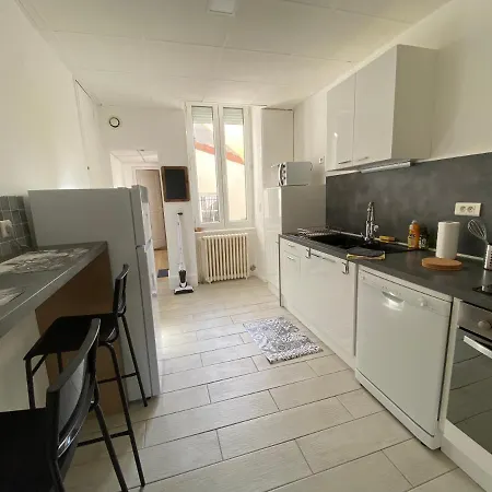 Chaleureux Proche Du Centre *